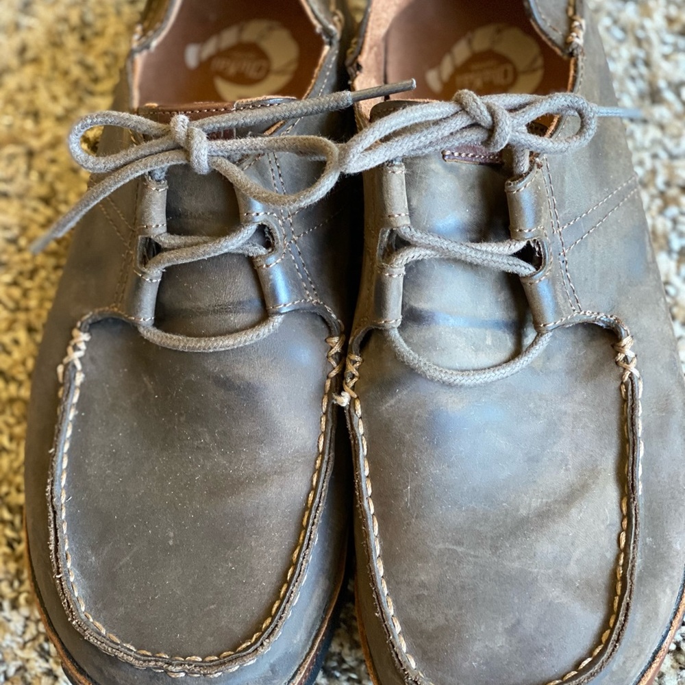 Olukai. Men's Ohana Lace-Up Nubuck. Size M10. Worn only a few times.